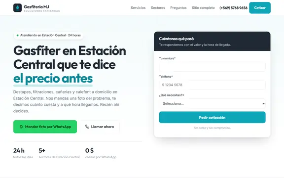 Vista en computador de un sitio de gasfiter&iacute;a a domicilio: titular grande, formulario de cotizaci&oacute;n y bot&oacute;n de WhatsApp.